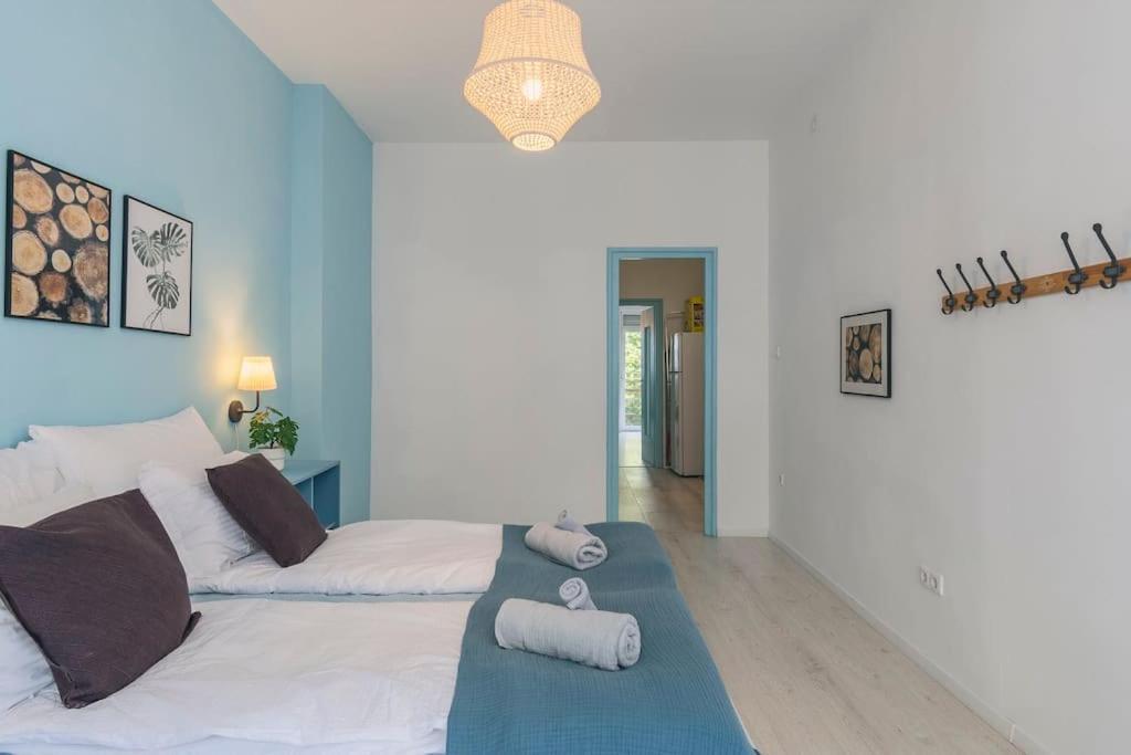 Apartment Center Apartment, Style, Location, Ac, Balcony Budapest
